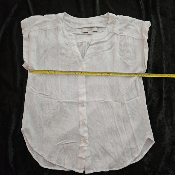 LOFT Petite White Crinkle Cut Button-Up Top - Picture 6 of 6
